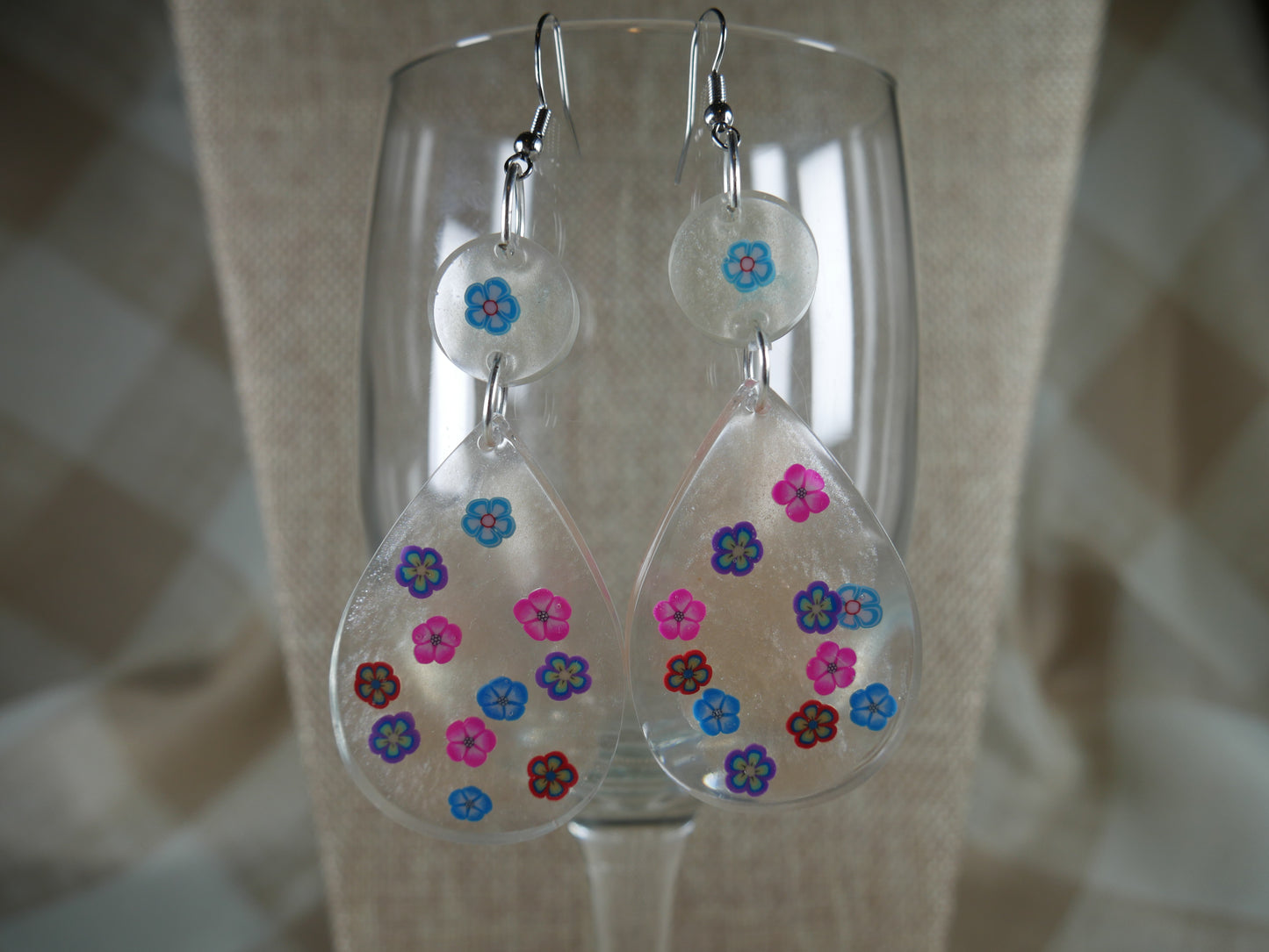 Resin Flower Daisy Teardrop Shaped Earrings