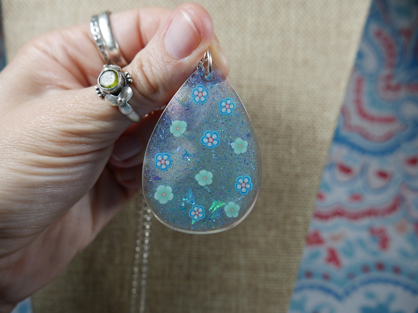 Resin Blue Flower Pendant Necklace